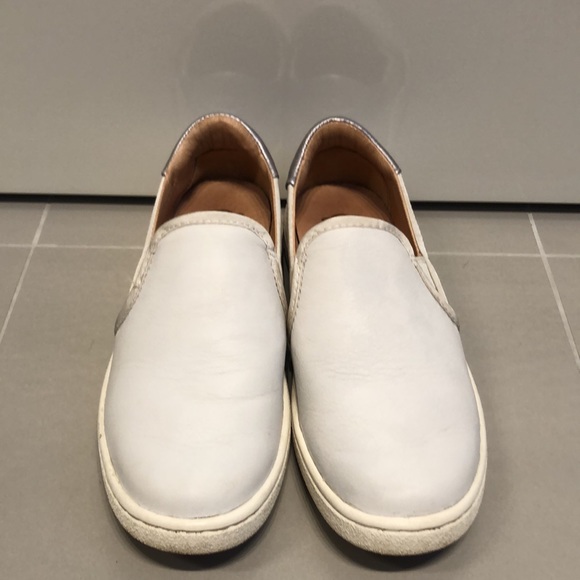 UGGs white leather shoes - Picture 2 of 8